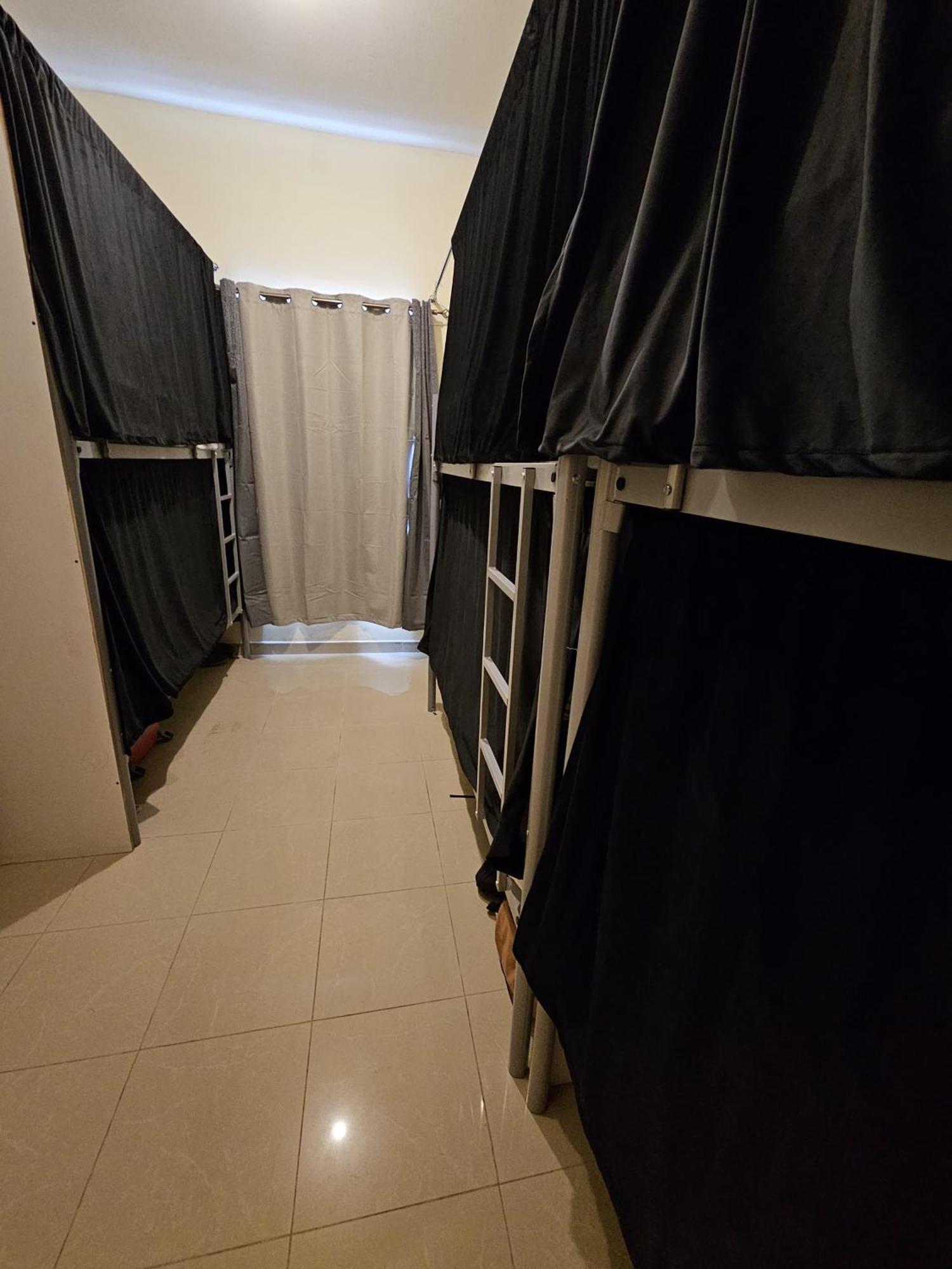 Paradiso Backpackers Nest Abu Dhabi